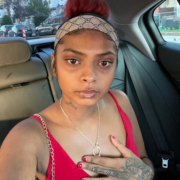 Meet your Posher, Tasha - Picture 1 of 1